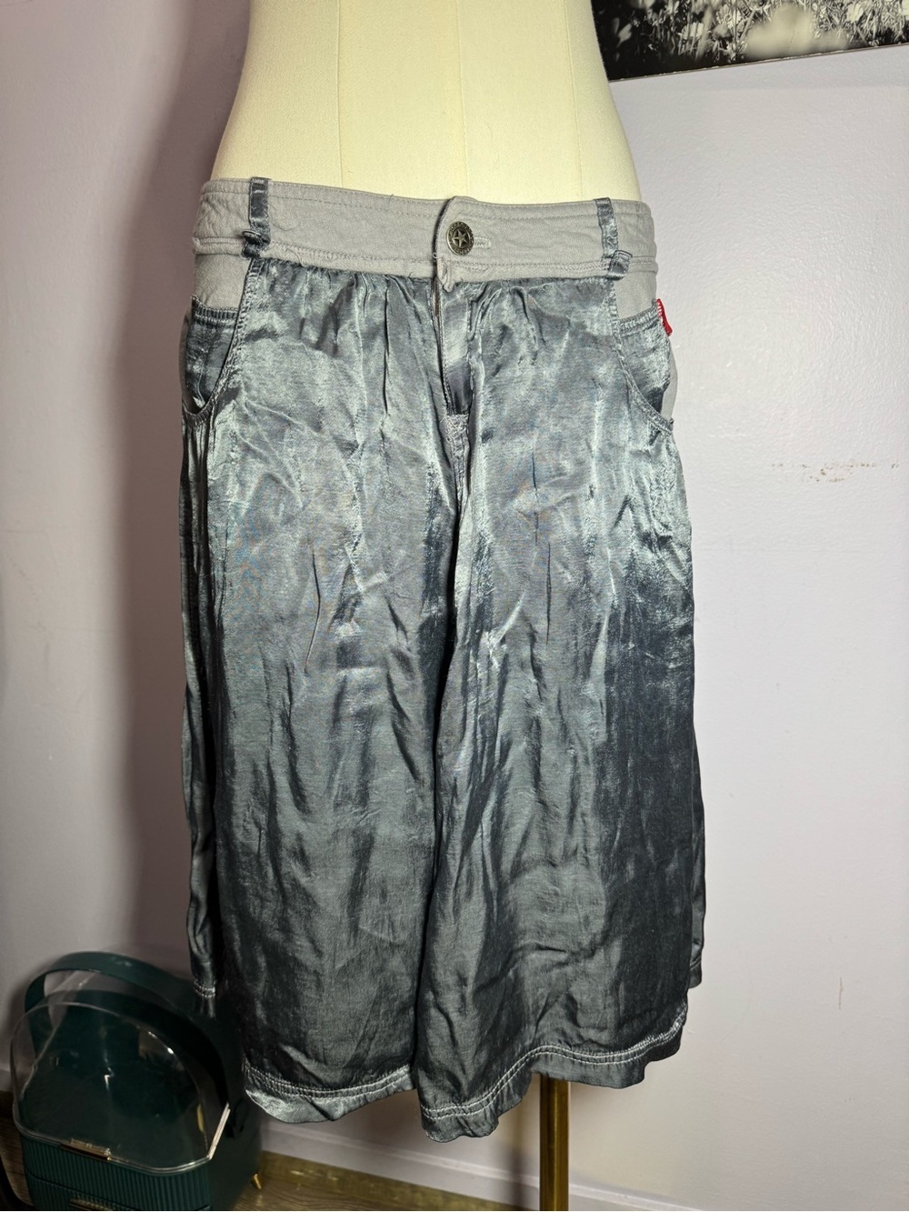 vintage hard tail metallic pewter y2k skirt